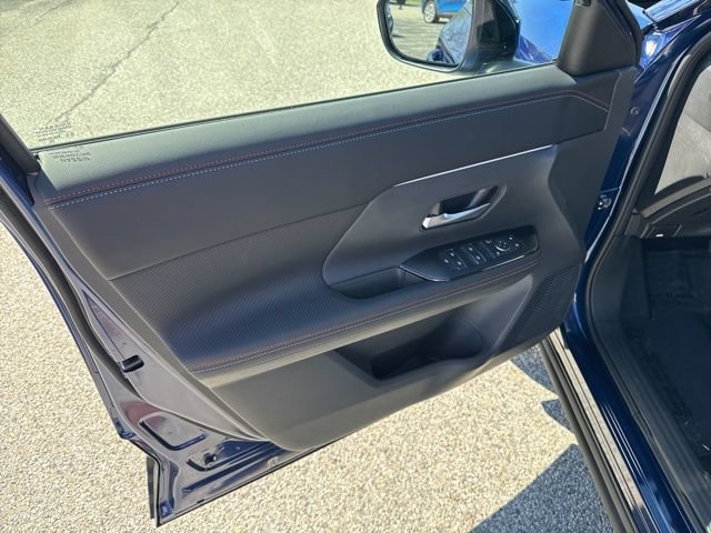 New 2026 Nissan Kicks SR w/ SR Premium Package AWD/4WD image 48