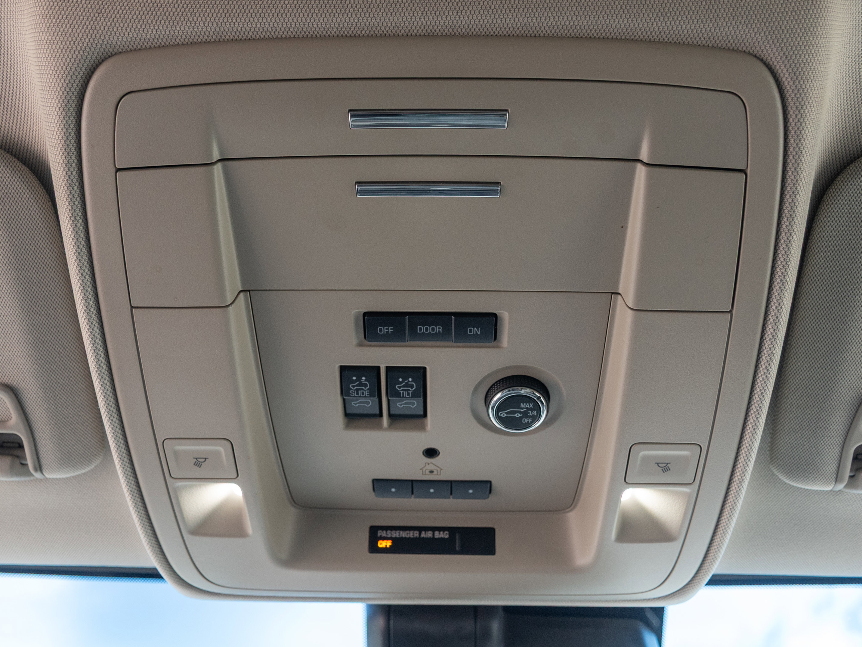 Used 2018 GMC Yukon Denali image 15