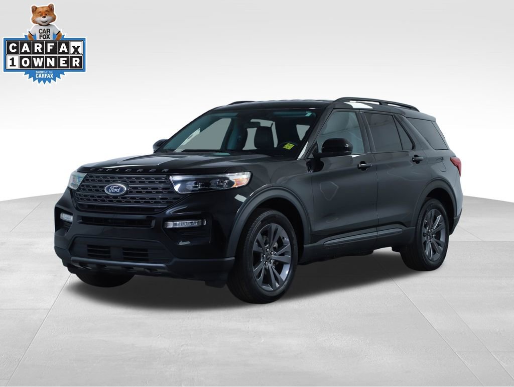 Used 2023 Ford Explorer XLT w/ Equipment Group 202A image 8