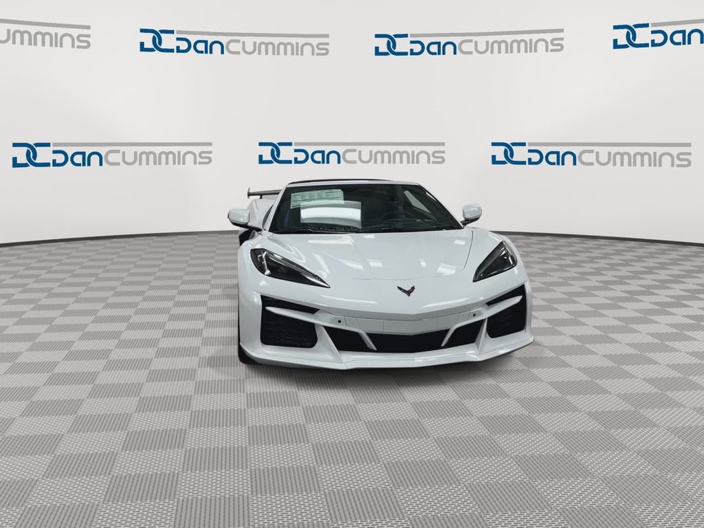 New 2026 Chevrolet Corvette E-Ray w/ Stealth Interior Trim Package AWD/4WD image 3