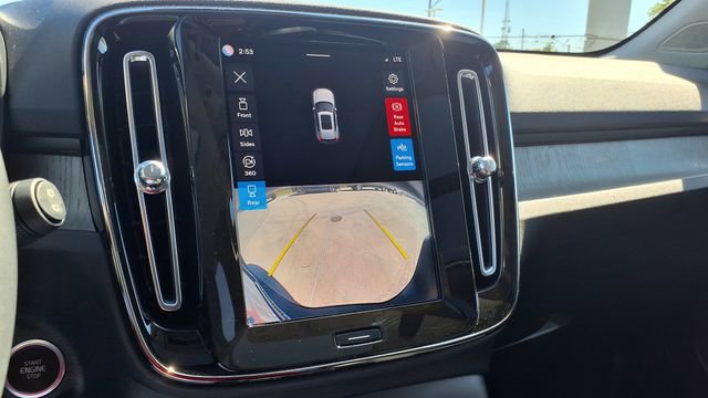 Certified 2023 Volvo XC40 B5 Plus w/ Driver Assist Package image 28