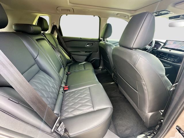 Used 2024 Nissan Rogue Platinum w/ Platinum Premium Package FWD image 29