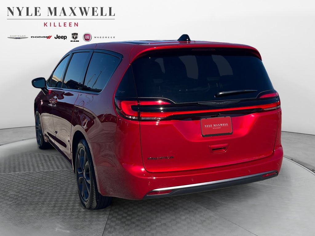 New 2026 Chrysler Pacifica Select FWD image 14