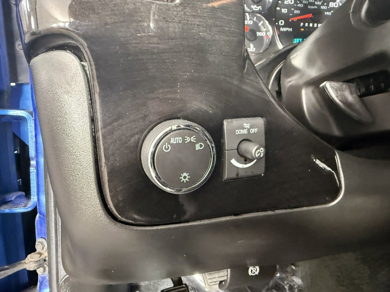 Used 2018 GMC Savana 2500 w/ Enhanced Convenience Package RWD image 29