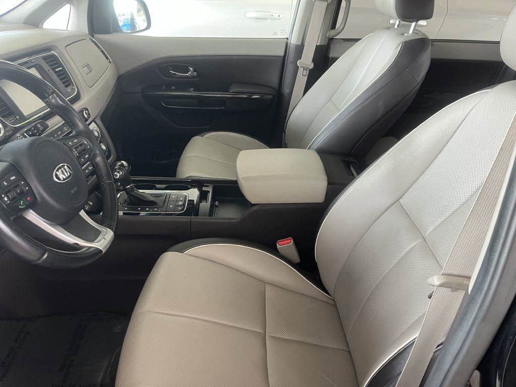 Used 2016 Kia Sedona SX Limited image 17