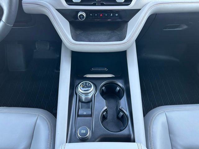 Used 2025 Ford Explorer Active w/ Active Comfort Package image 19