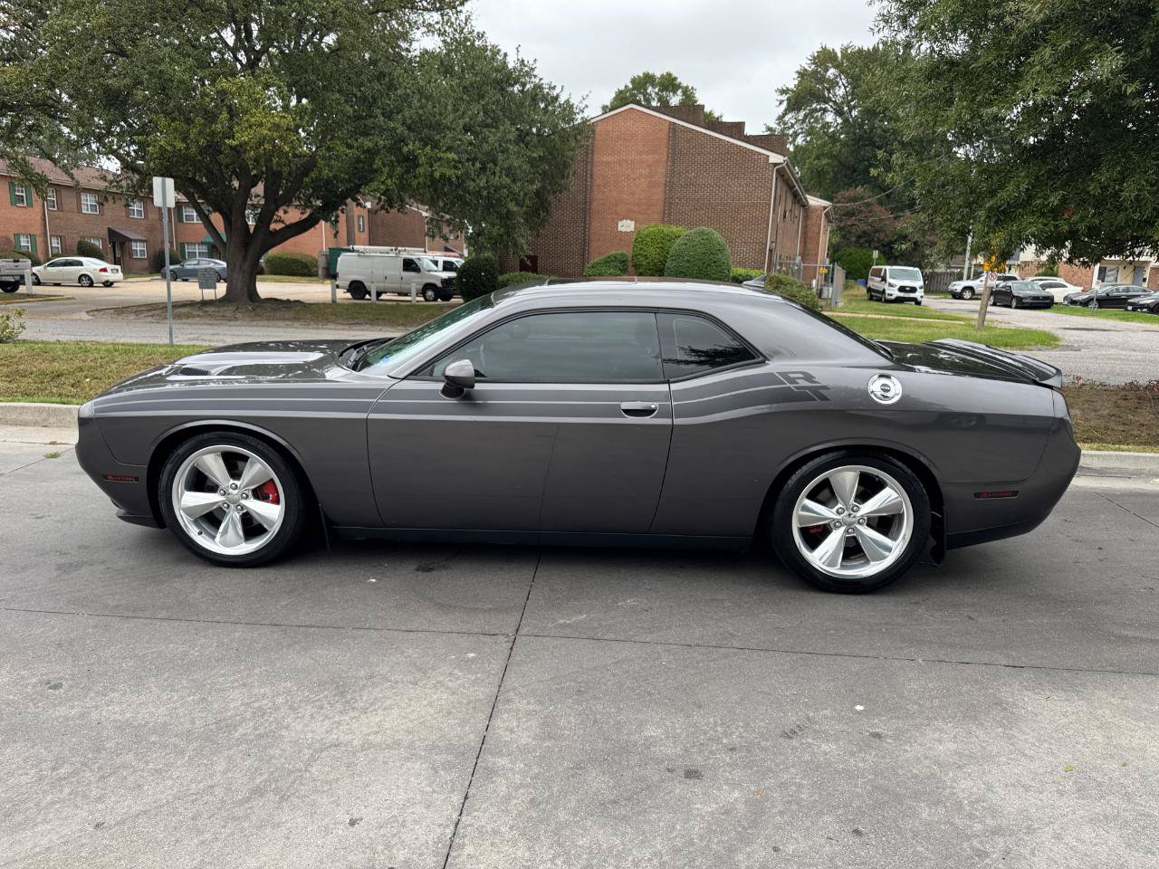 Used 2015 Dodge Challenger R/T Plus RWD image 7