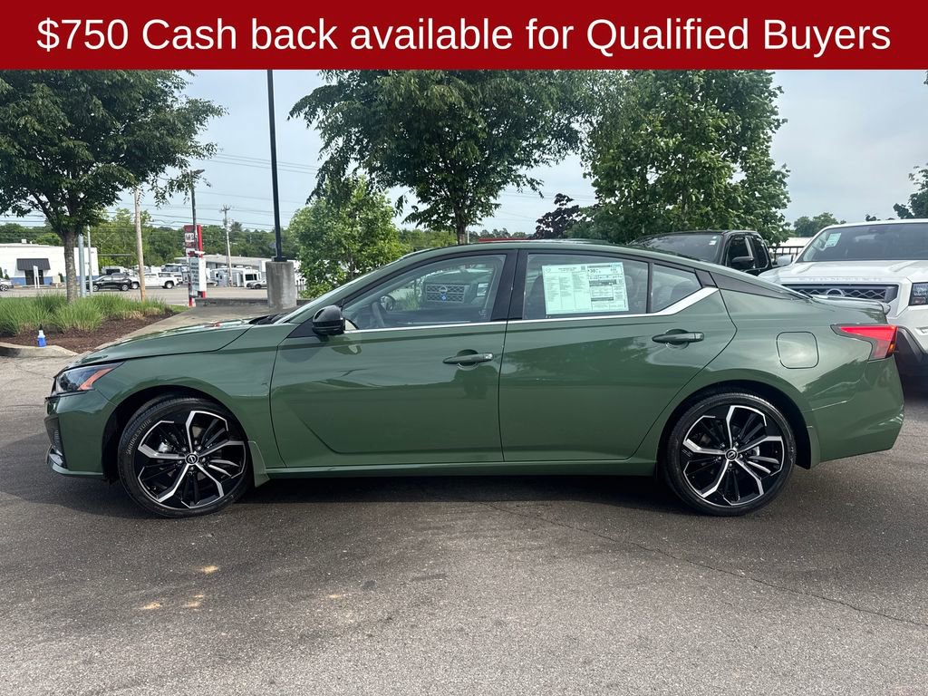 New 2026 Nissan Altima 2.5 SR w/ SR Premium Package FWD image 4