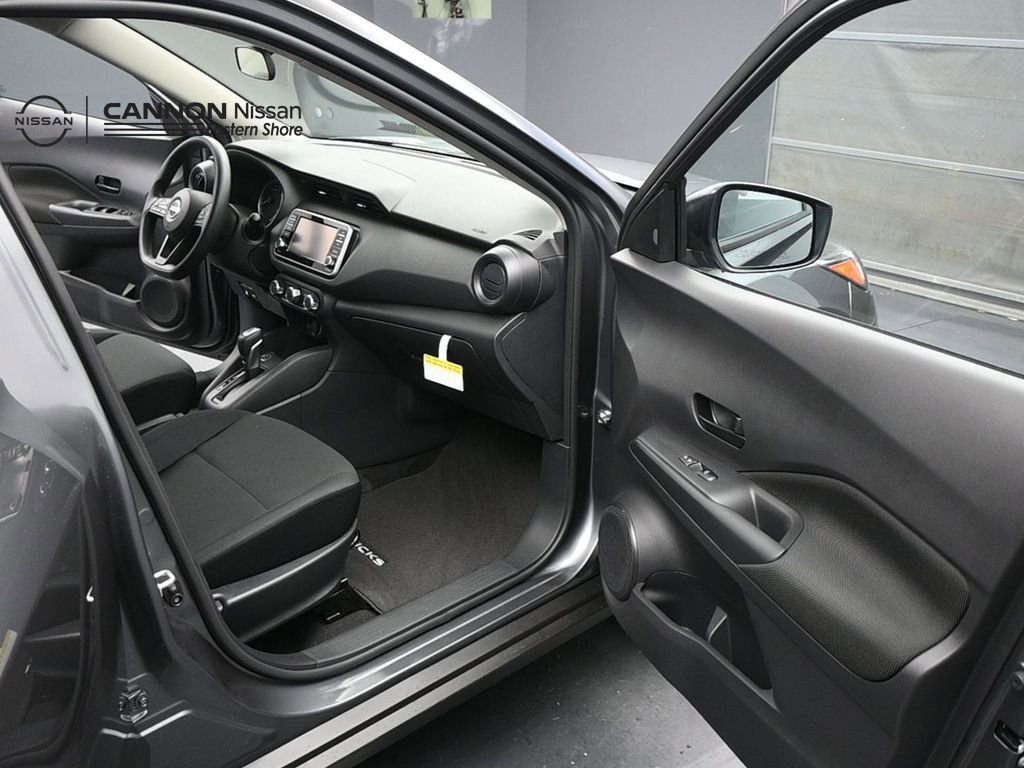 New 2025 Nissan Kicks Play S FWD image 28