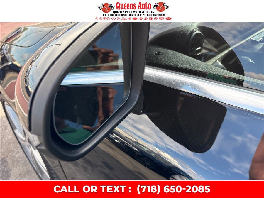 Used 2021 Mercedes-Benz CLA 250 w/ Premium Package image 32