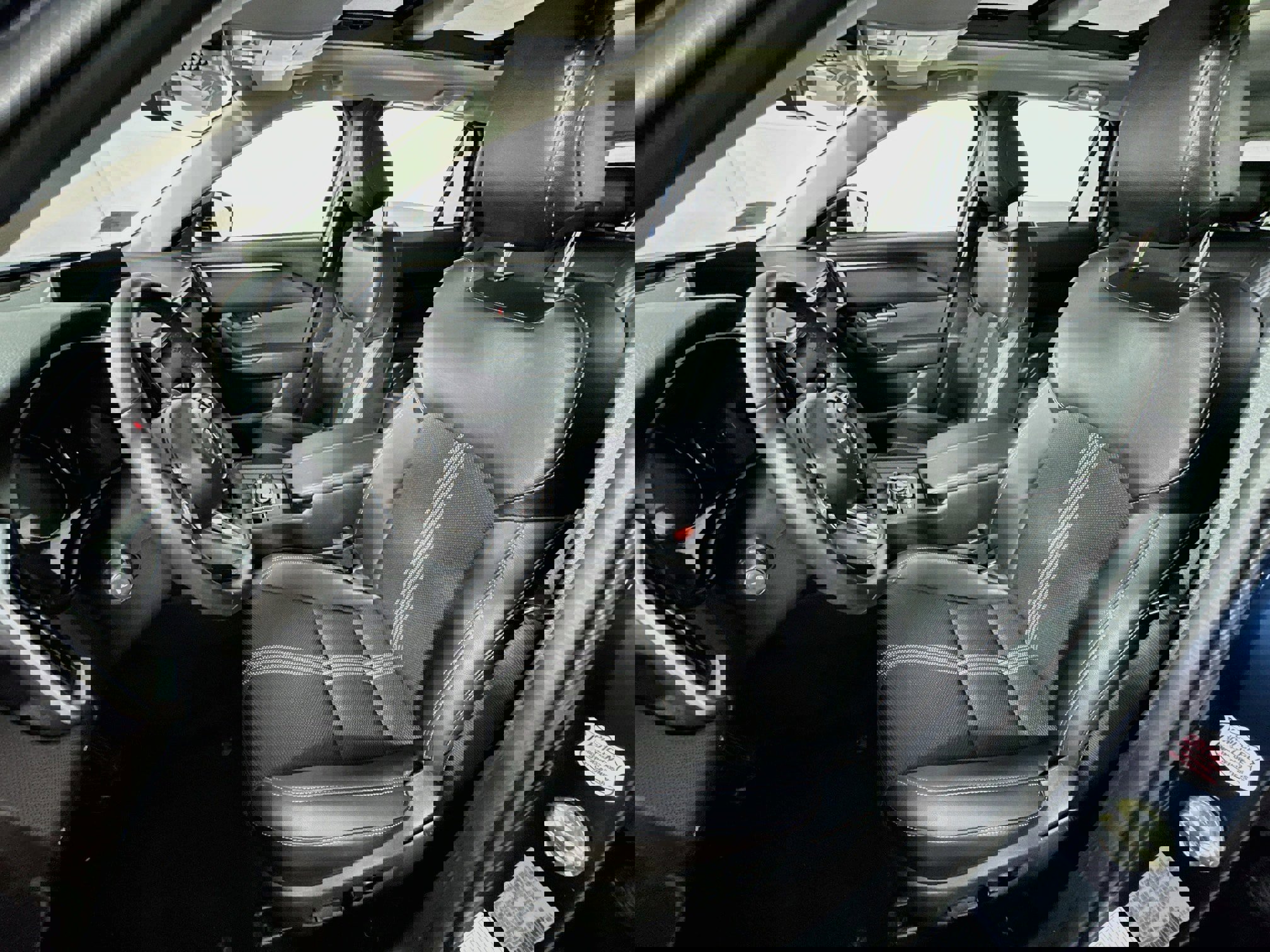 Used 2025 MAZDA CX-50 AWD 2.5 S w/ Premium Package image 16