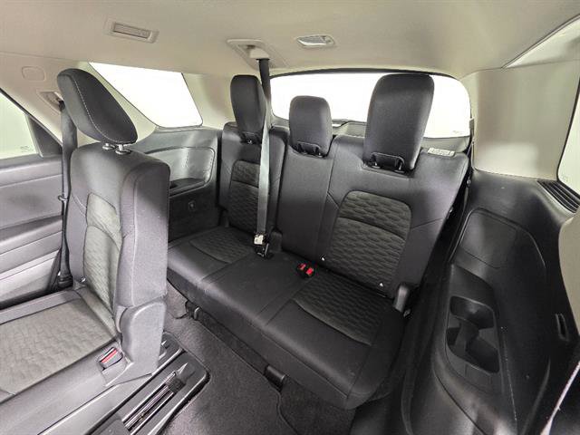 Used 2024 Nissan Pathfinder S AWD/4WD image 26