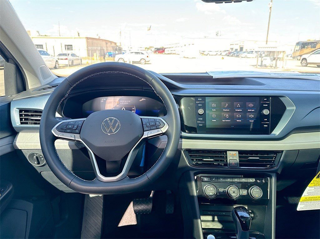 Used 2024 Volkswagen Taos SE FWD image 24