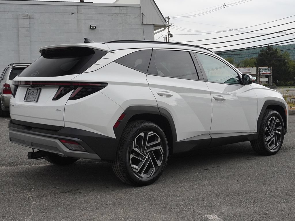 Used 2025 Hyundai Tucson Limited AWD/4WD image 14
