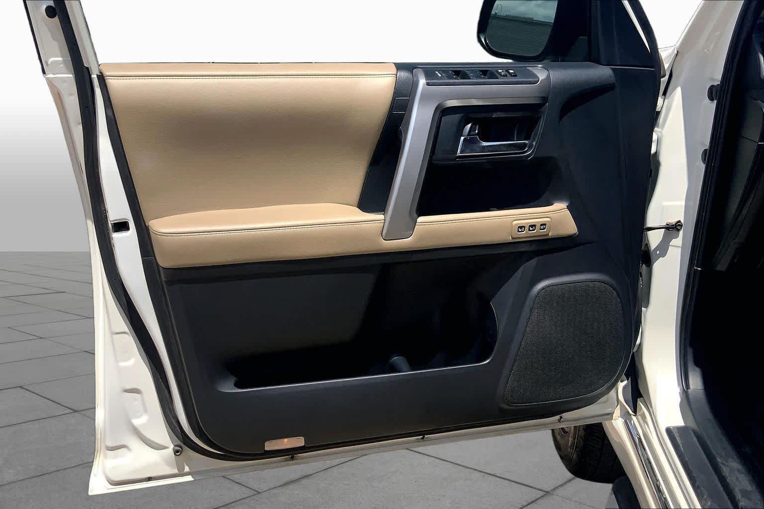 Used 2018 Toyota 4Runner Limited RWD image 21