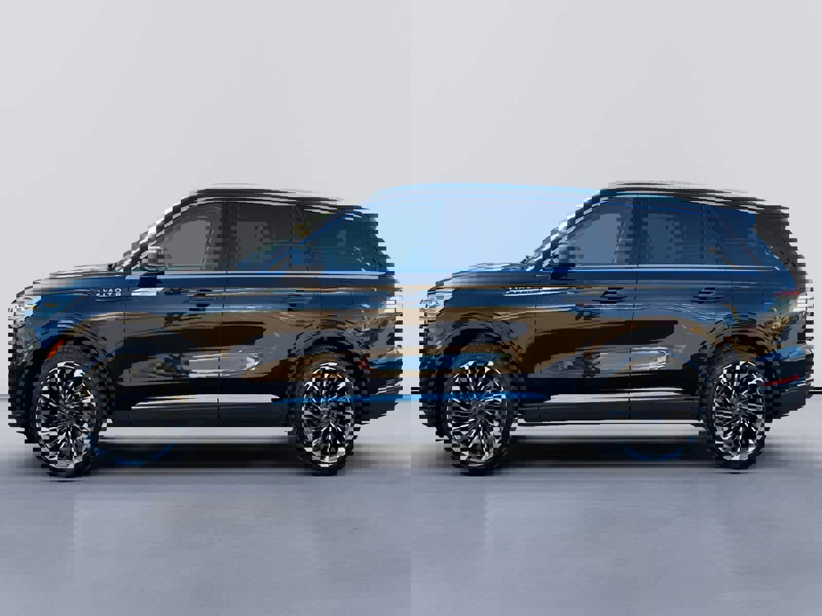 Used 2020 Lincoln Aviator Reserve w/ Equipment Group 202A image 6