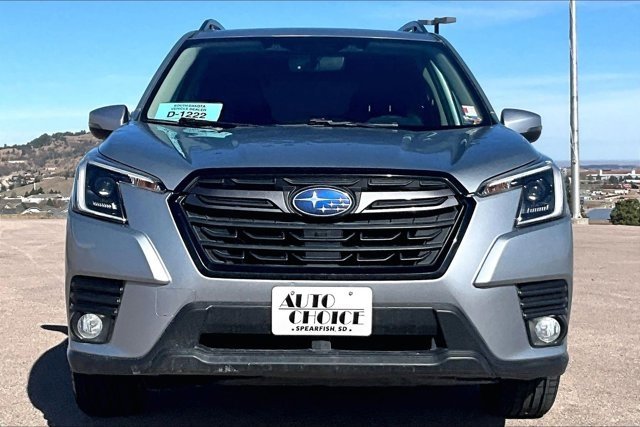 Used 2022 Subaru Forester Limited w/ Popular Package #3 image 2