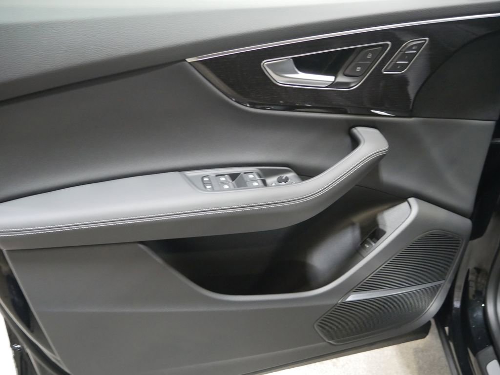 New 2026 Audi Q8 Premium Plus image 16