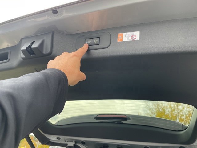 New 2026 Lexus TX 500h AWD image 17