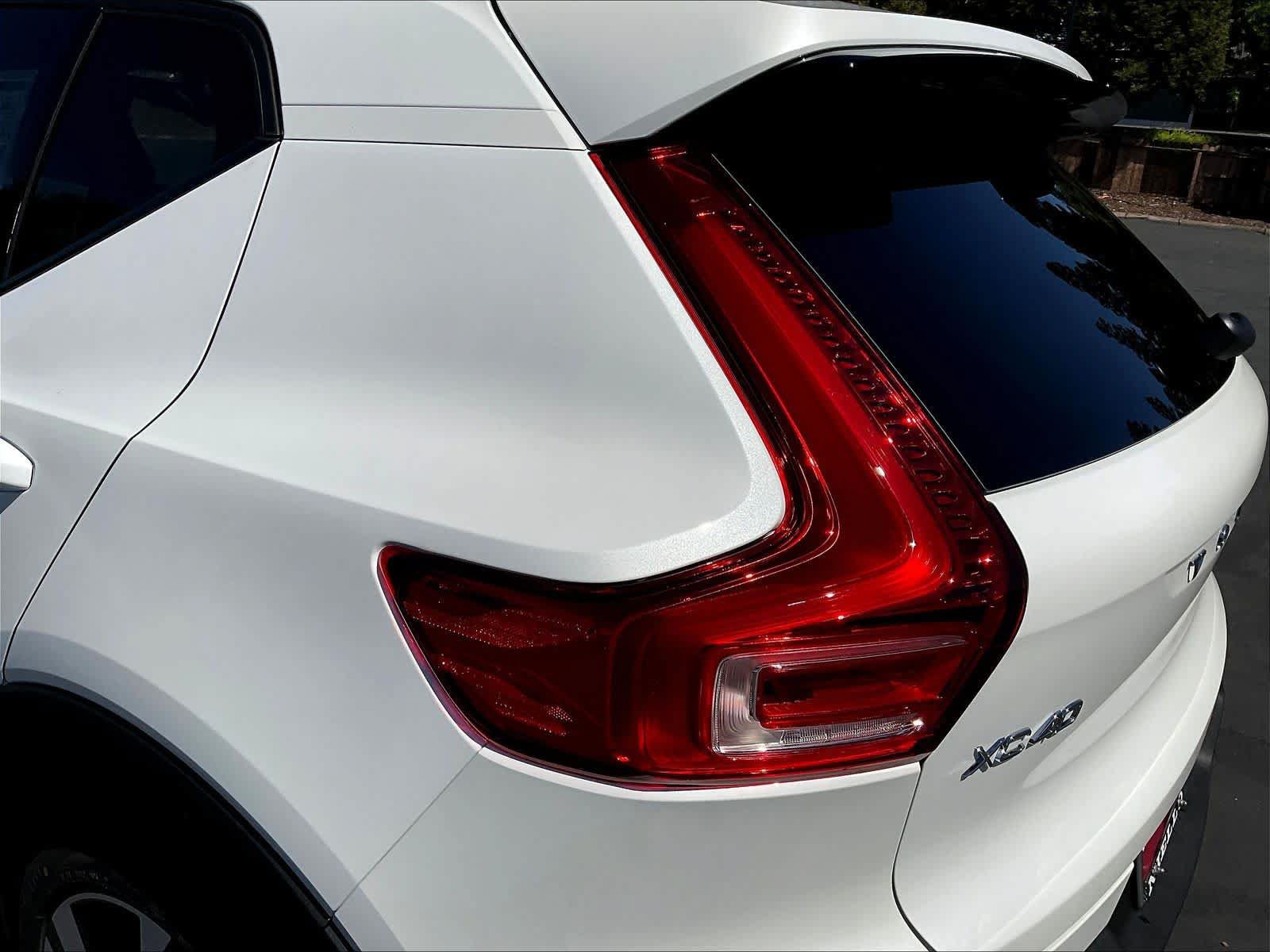 New 2026 Volvo XC40 B5 Ultra w/ Climate Package AWD/4WD image 25