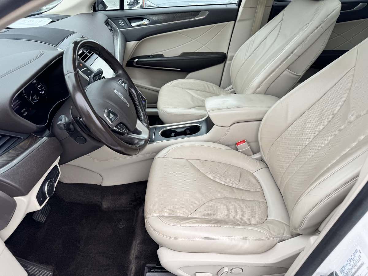 Used 2017 Lincoln MKC Reserve w/ Lincoln MKC Climate Package FWD image 36