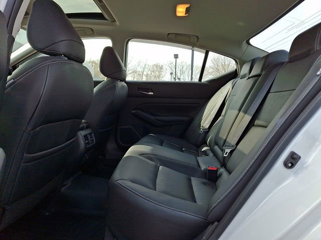 Used 2021 Nissan Altima 2.5 Platinum image 9