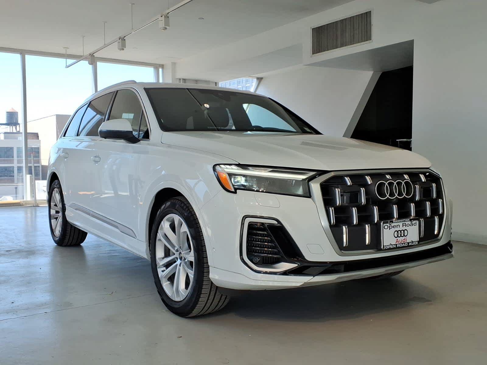 Certified 2026 Audi Q7 3.0T Premium Plus w/ Premium Plus Package AWD/4WD image 3