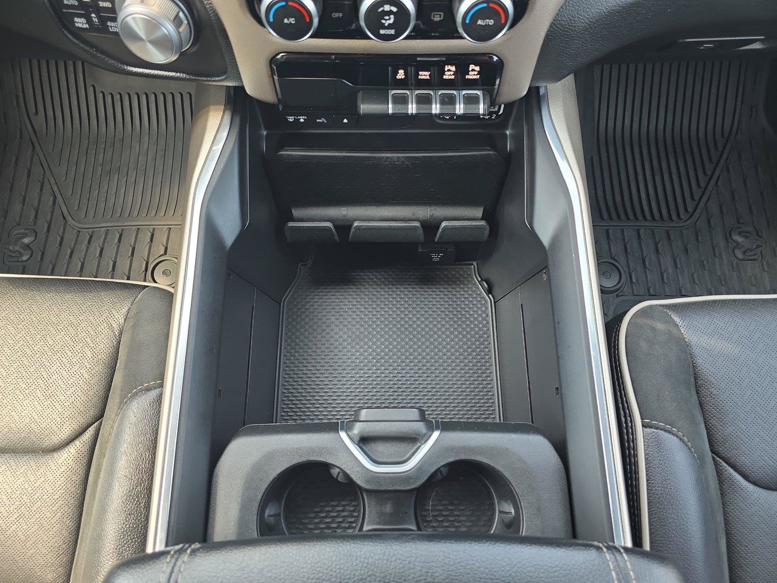 Used 2019 RAM 1500 Laramie AWD/4WD image 14