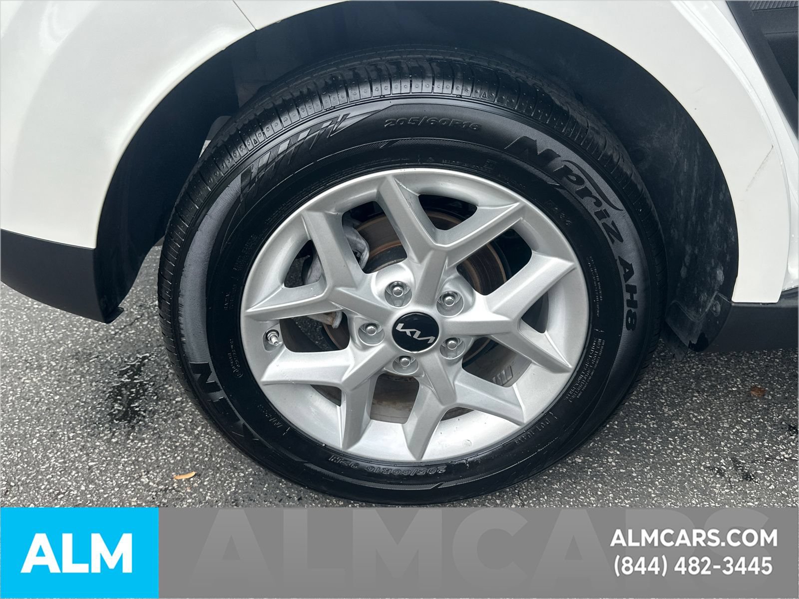 Used 2025 Kia Soul LX w/ LX Technology Package FWD image 20