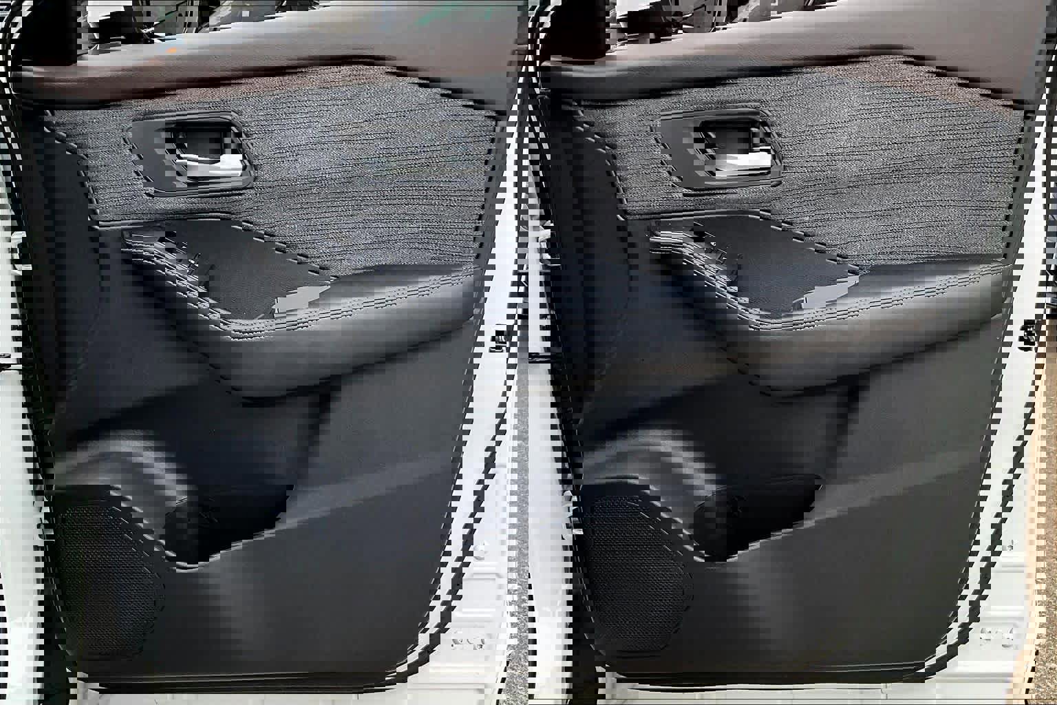 Certified 2023 Nissan Rogue SV FWD image 24