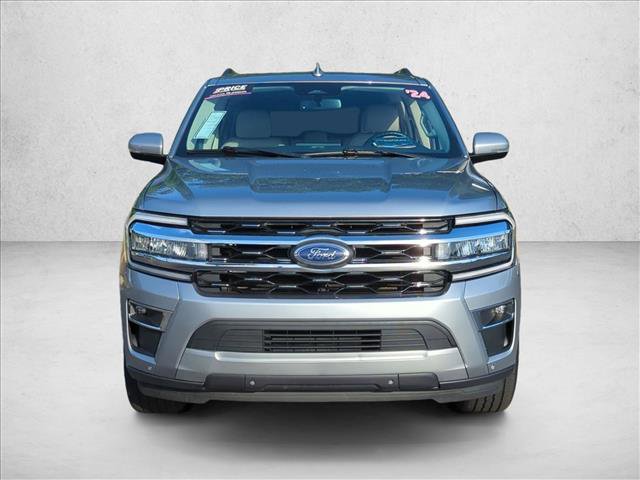 Used 2024 Ford Expedition Max Limited RWD image 2