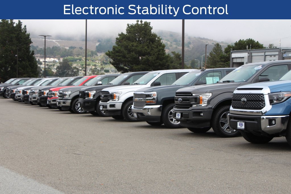 Used 2025 Tesla Cybertruck AWD Crew Cab image 38