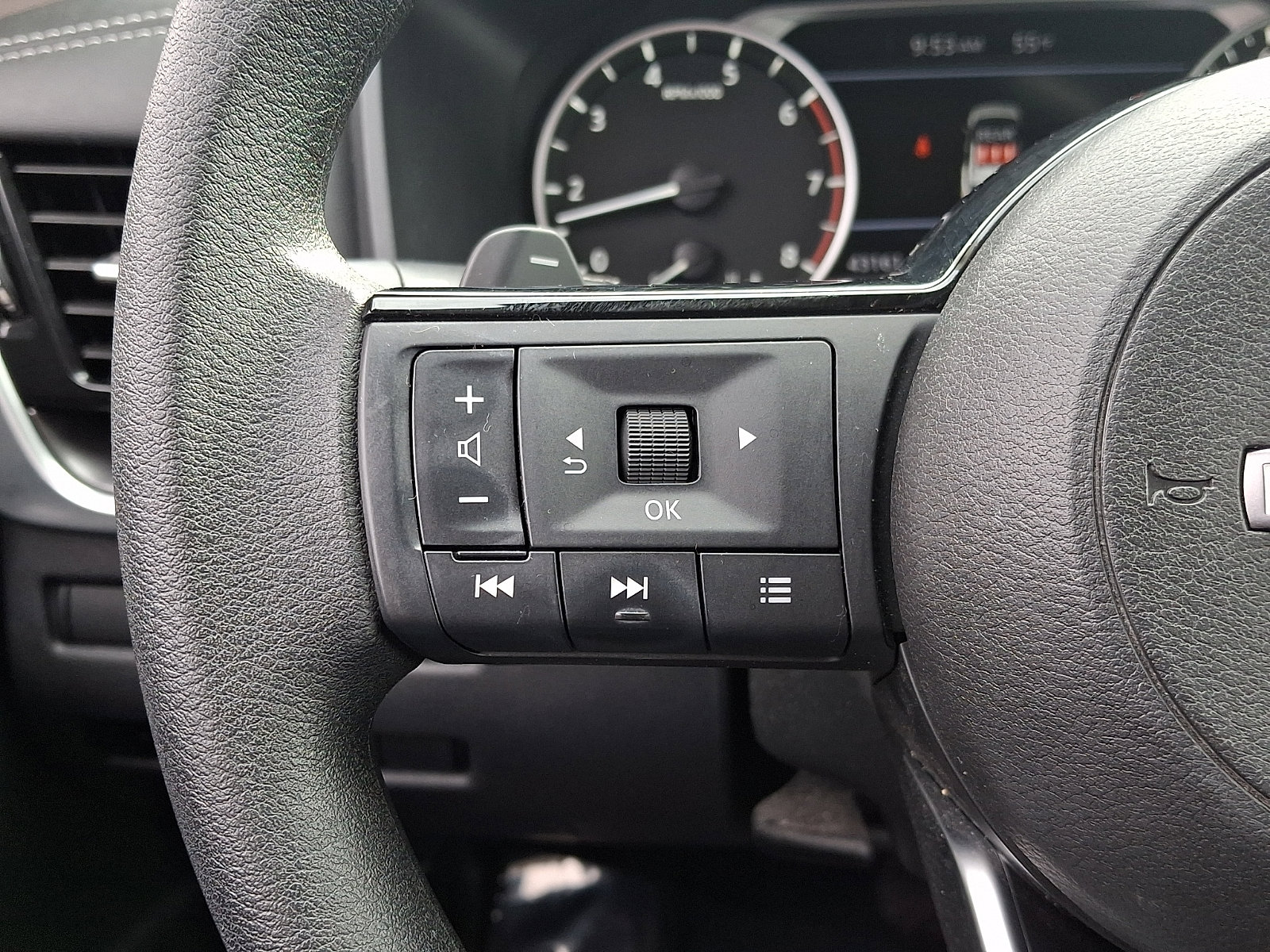 Certified 2023 Nissan Rogue SV AWD/4WD image 20
