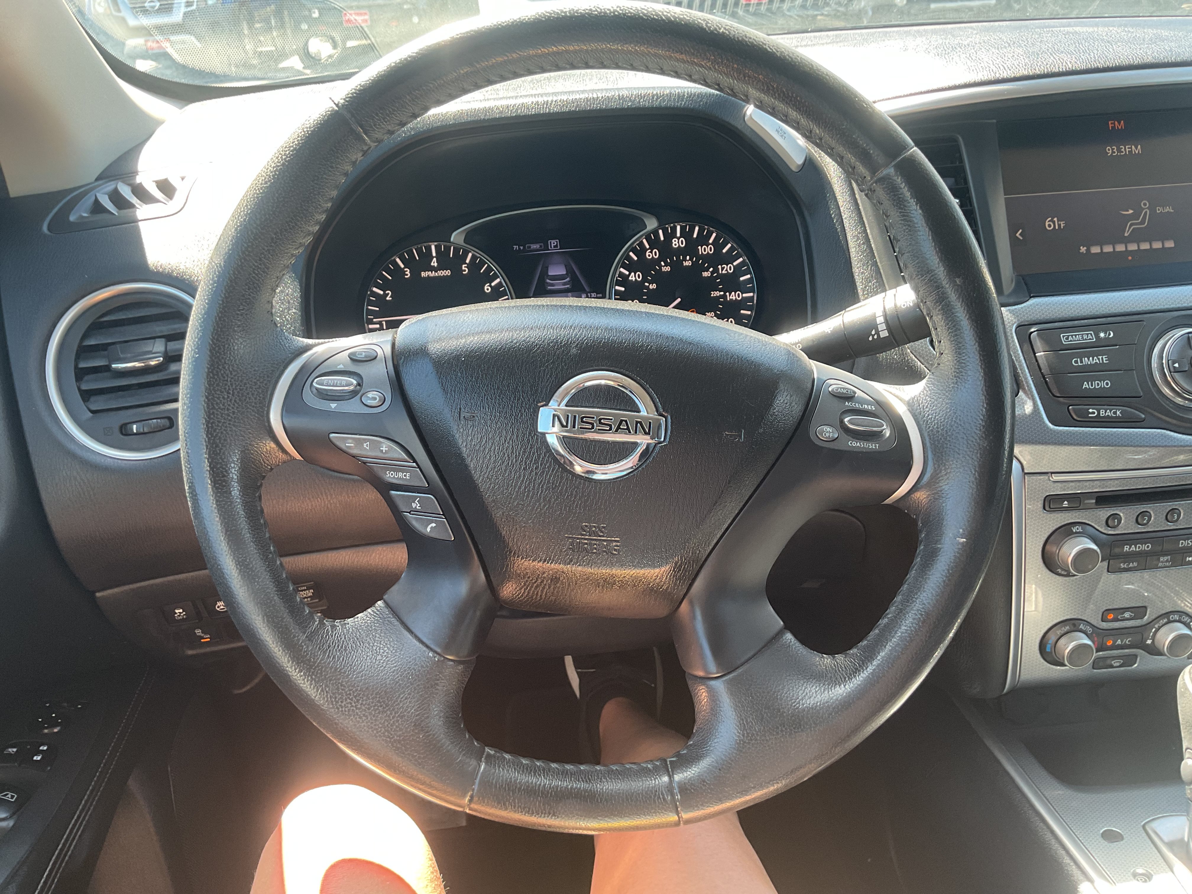Used 2017 Nissan Pathfinder SL AWD/4WD image 18