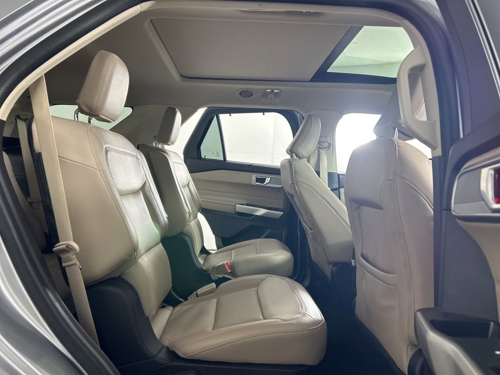 Used 2021 Ford Explorer Limited w/ Equipment Group 301A image 36