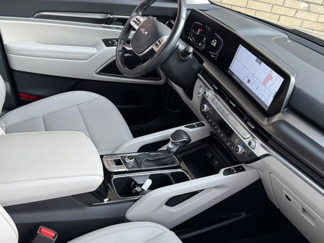 Used 2023 Kia Telluride S w/ S Sunroof Package AWD/4WD image 9