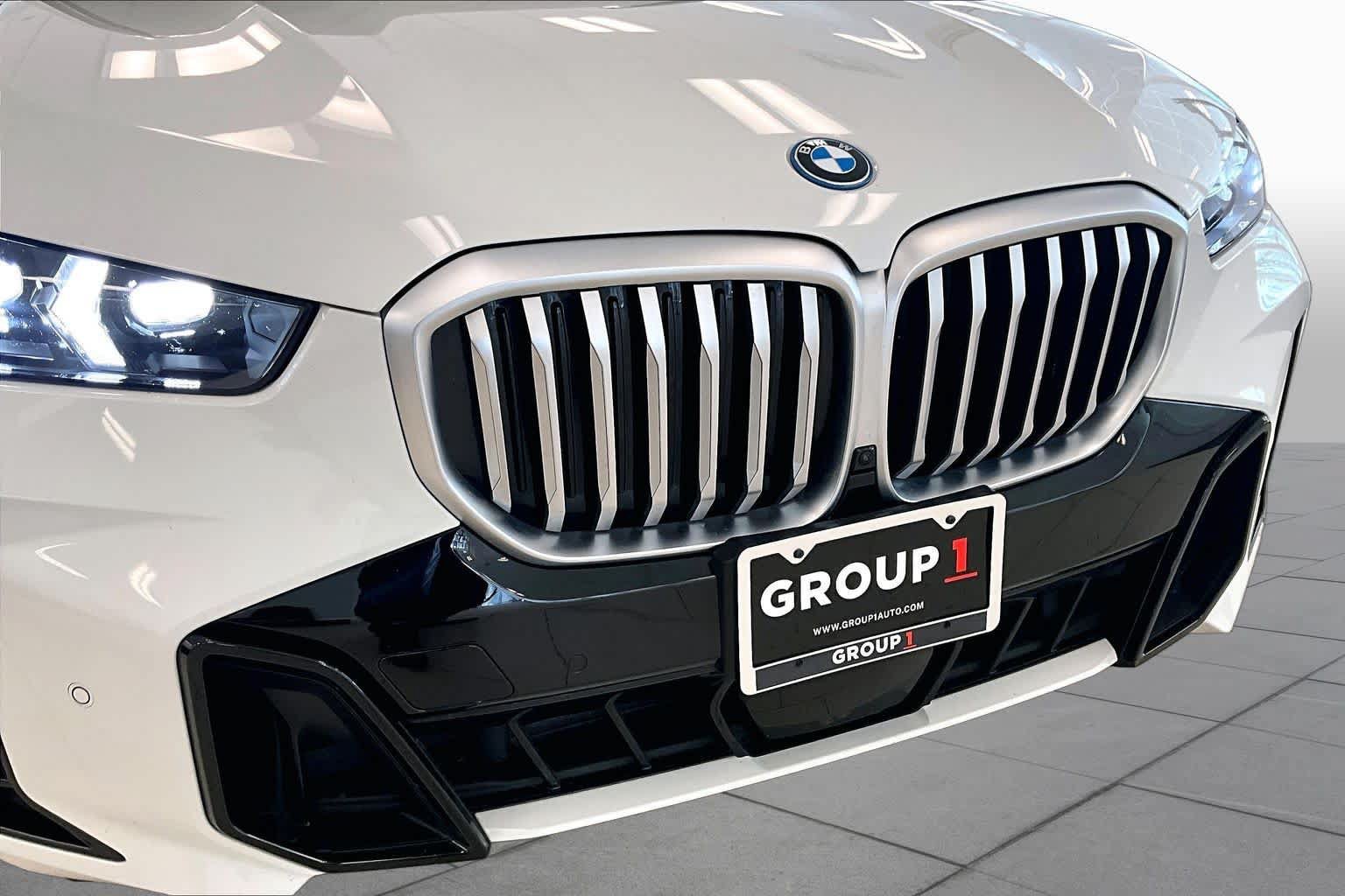 Used 2024 BMW X5 xDrive50e w/ M Sport Package AWD/4WD image 28