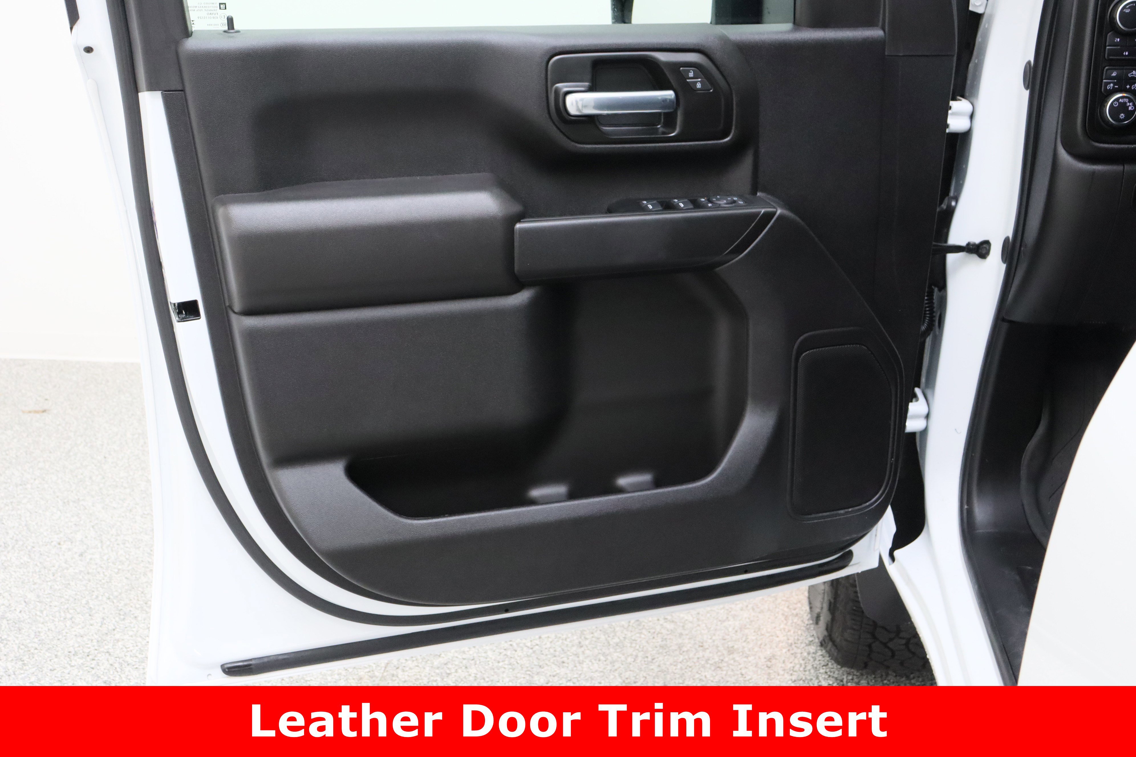 Used 2025 Chevrolet Silverado 2500 Custom w/ Custom Value Package image 12