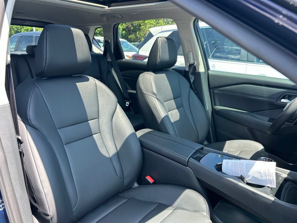 New 2026 Nissan Rogue Dark Armor FWD image 42