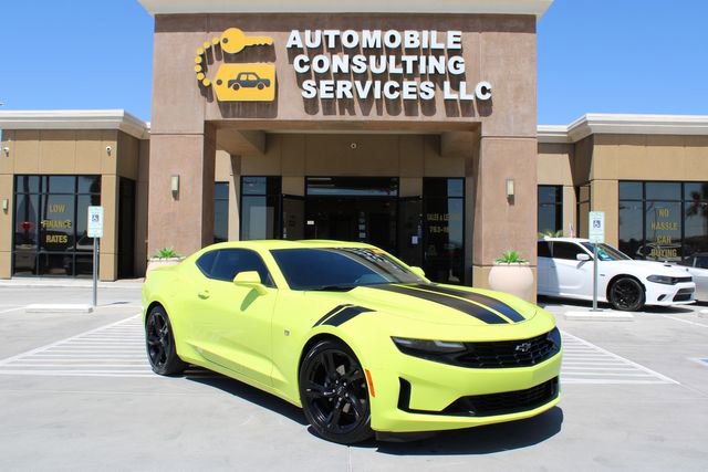 Used 2020 Chevrolet Camaro LT w/ Technology Package RWD image 1