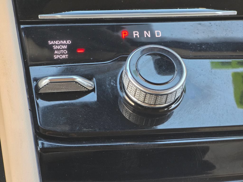 Used 2021 Jeep Grand Cherokee L Limited AWD/4WD image 16