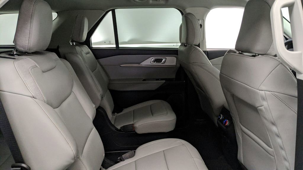 New 2025 Ford Explorer Active w/ Active Comfort Package image 39
