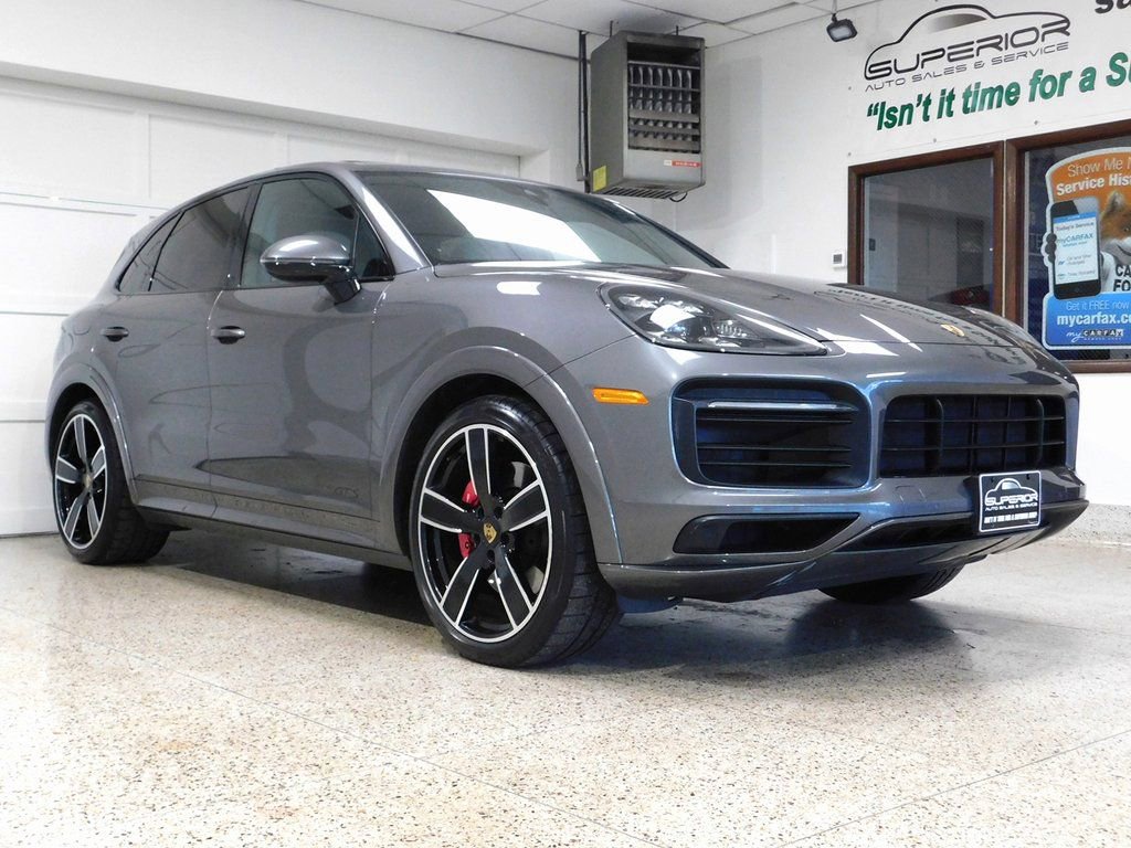 Used 2021 Porsche Cayenne GTS image 4