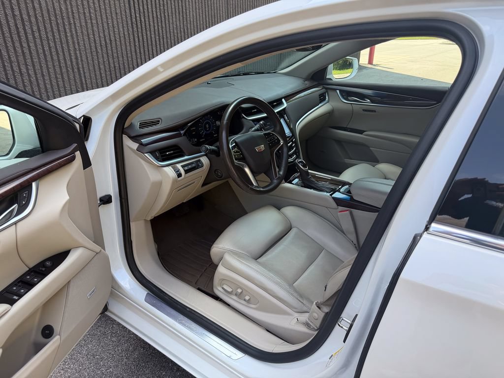 Used 2016 Cadillac XTS Premium FWD image 10