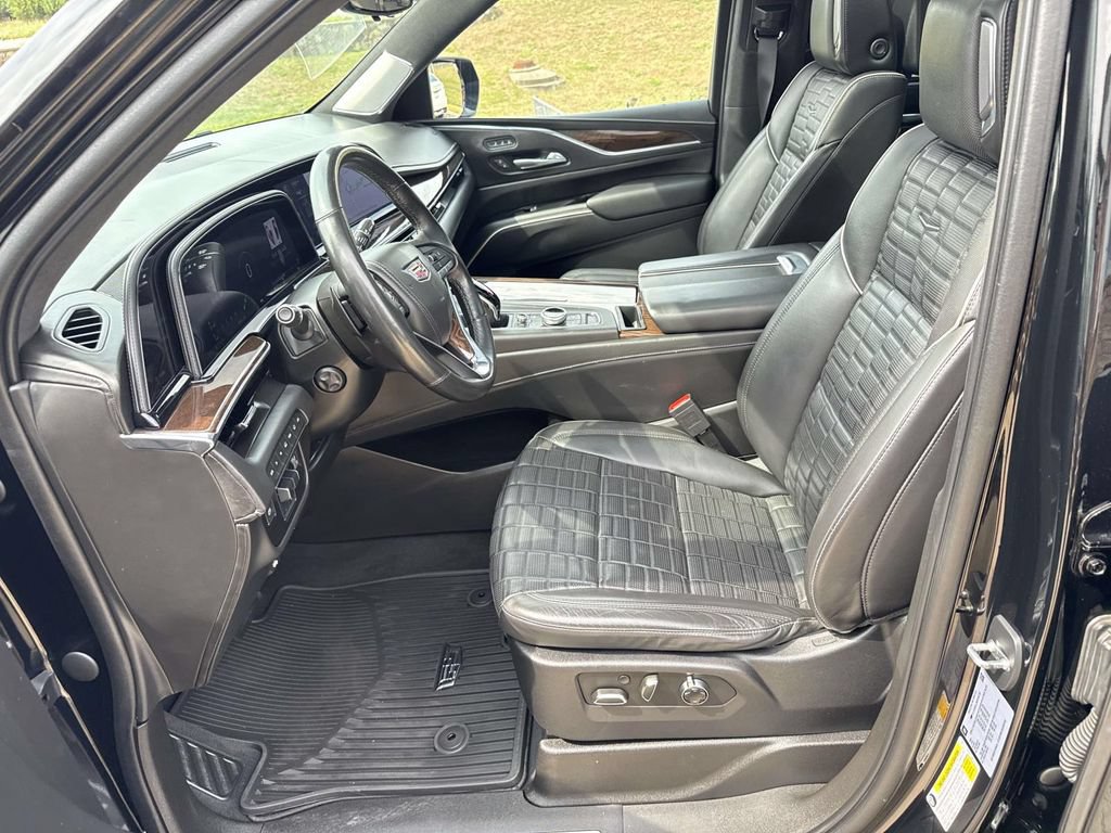 Used 2021 Cadillac Escalade ESV Sport Platinum w/ LPO, ONYX Package AWD/4WD image 6