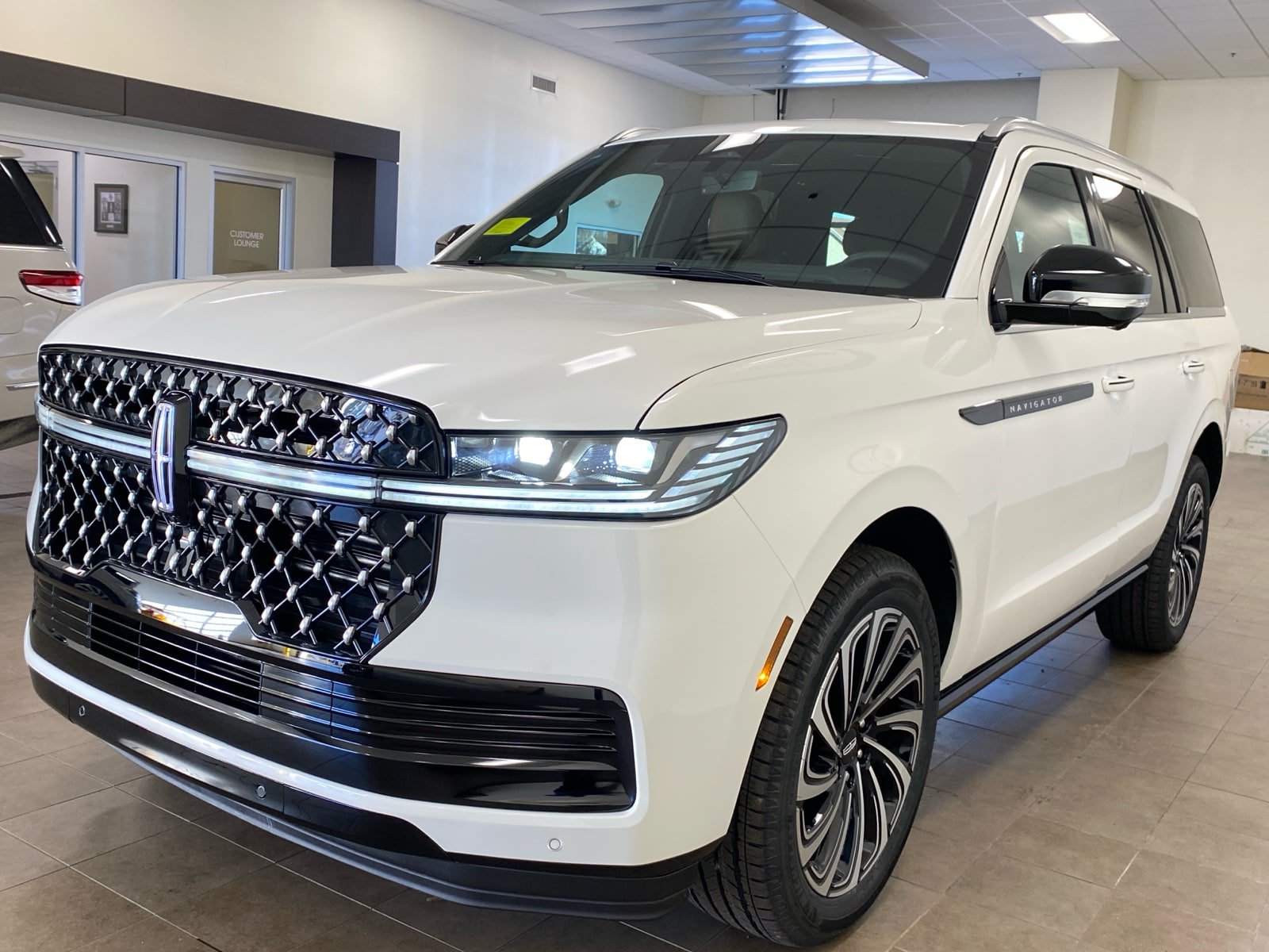 New 2025 Lincoln Navigator Black Label AWD/4WD image 4