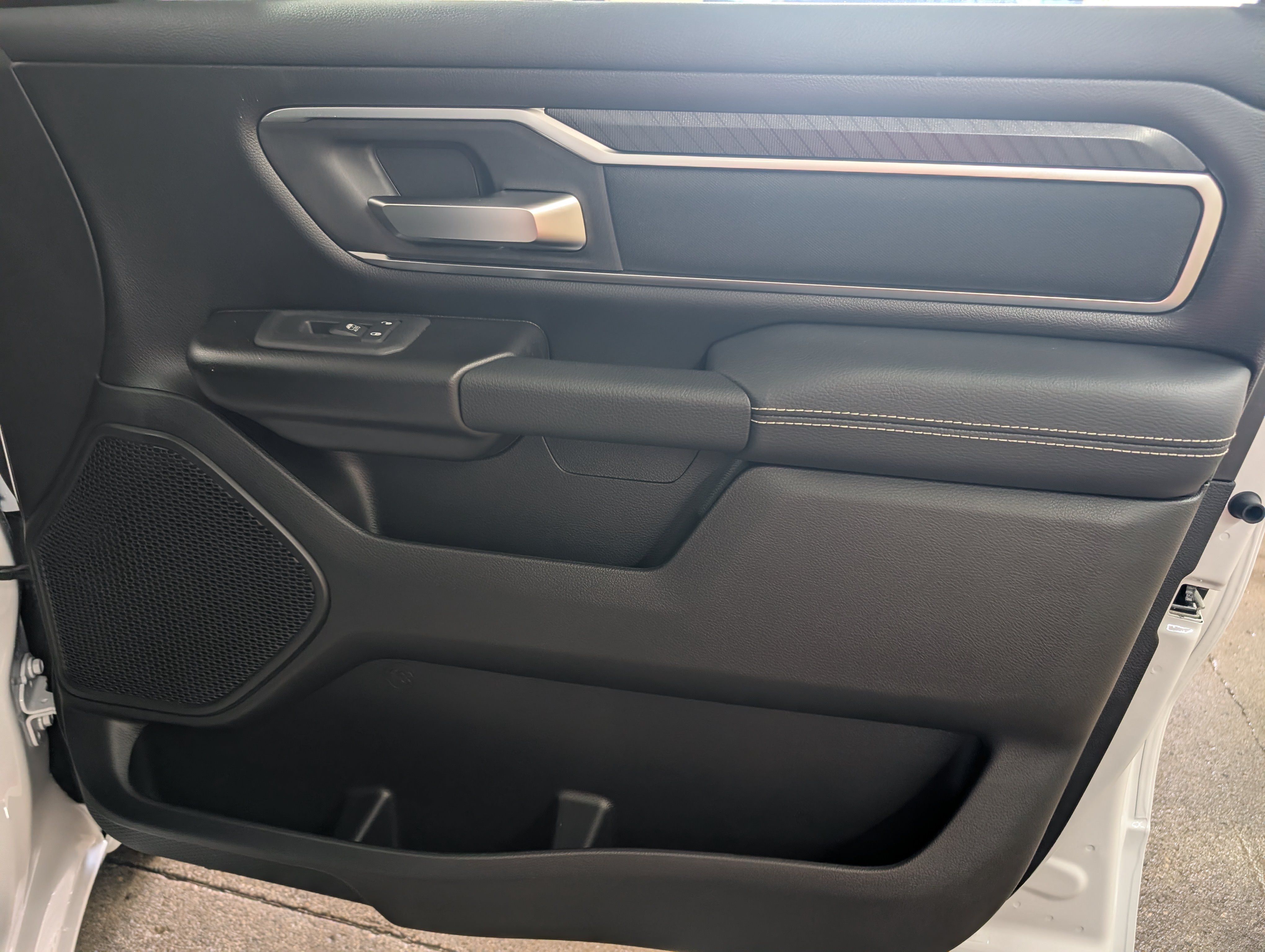 New 2026 RAM 1500 Big Horn AWD/4WD image 5