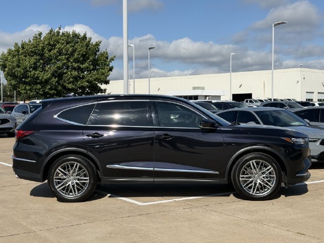 Used 2022 Acura MDX w/ Technology Package FWD image 3