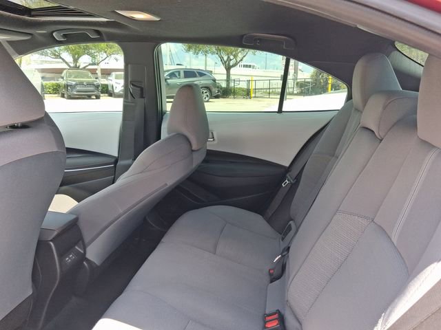 Used 2023 Toyota Corolla SE w/ SE Premium Package image 6