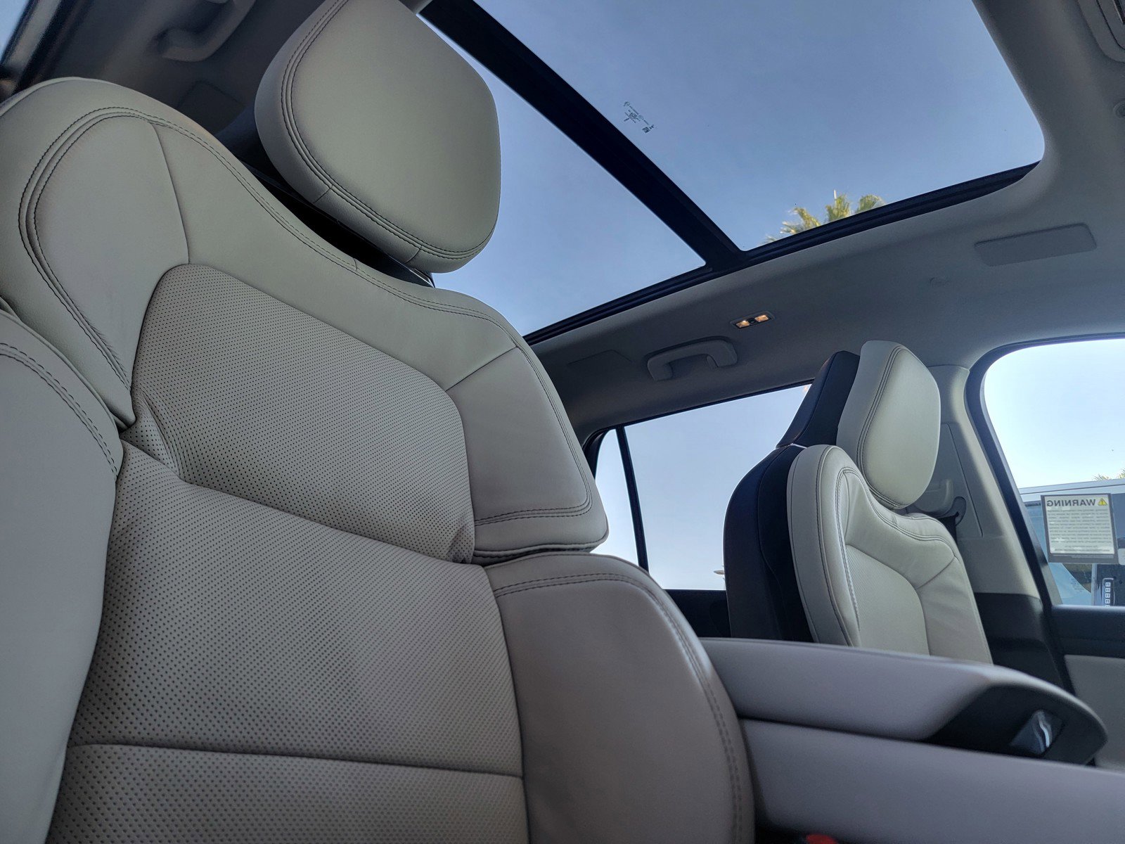 New 2026 Lincoln Aviator Reserve w/ Luxury Package image 18